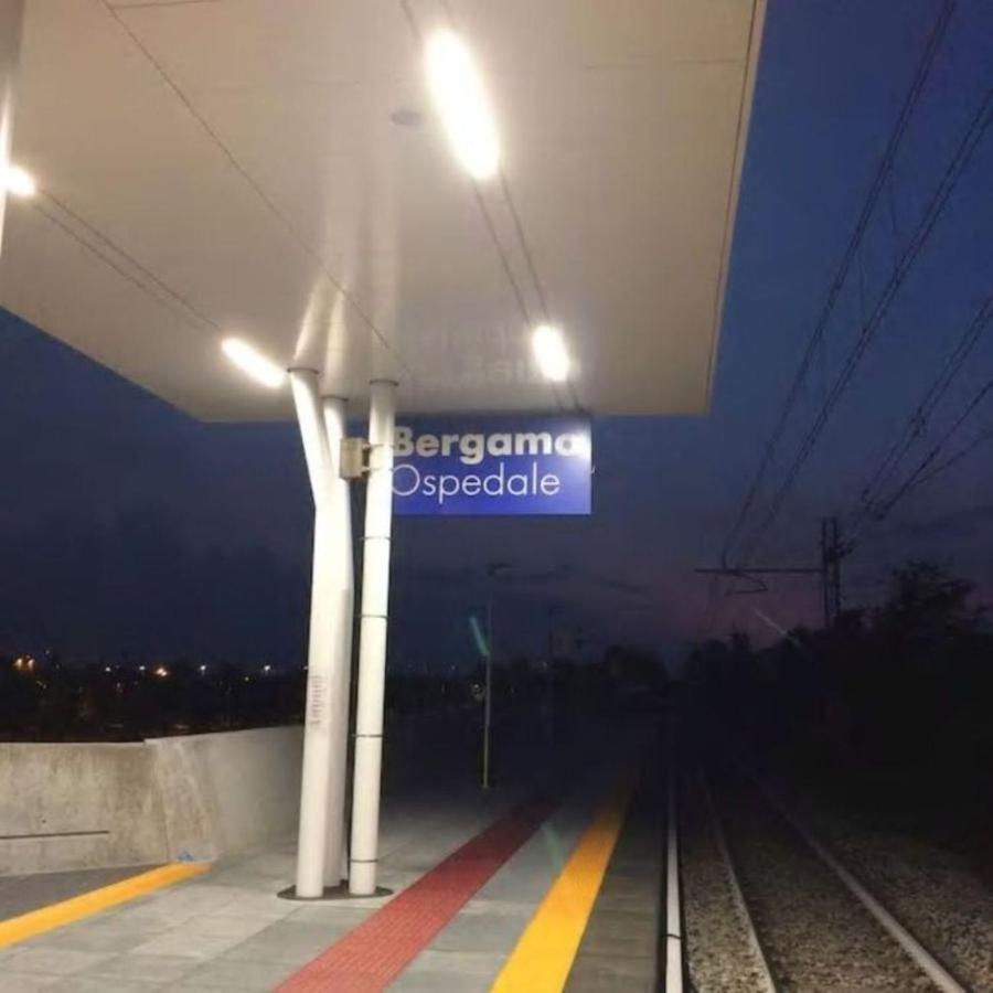 Appartamento Per Brevi Periodi "Teodolinda" Bergamo Bagian luar foto