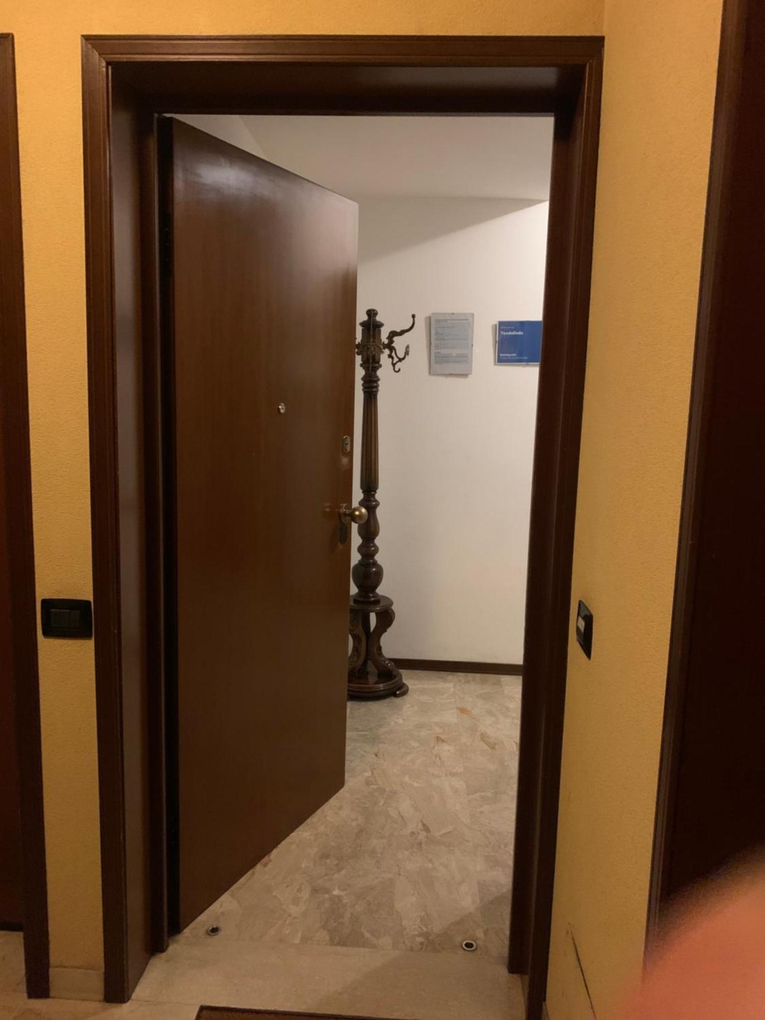 Appartamento Per Brevi Periodi "Teodolinda" Bergamo Bagian luar foto